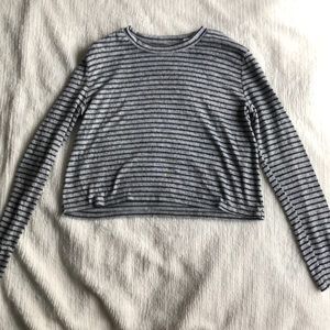 GREY AND BLACK STRIPED T-SHIRT